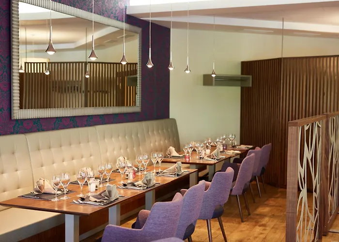 Threeland 4* Петанж