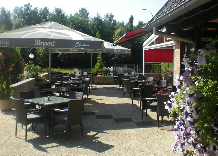 Threeland Петанж