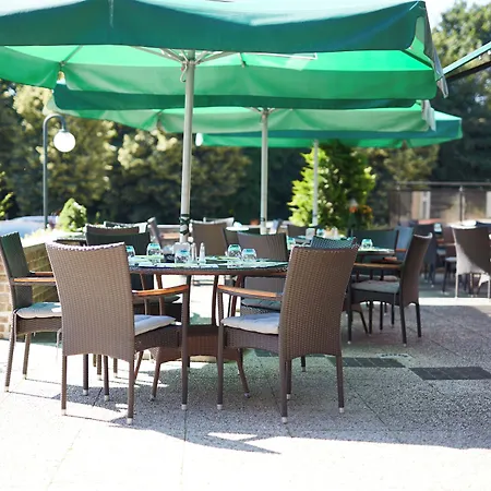 Hotel Threeland 4*
