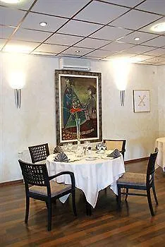 树林酒店