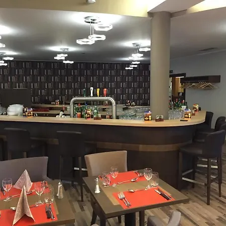 Threeland Hotel 4*