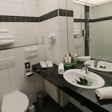 Threeland 4* Pétange