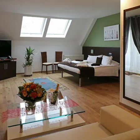 Hotell Threeland Pétange