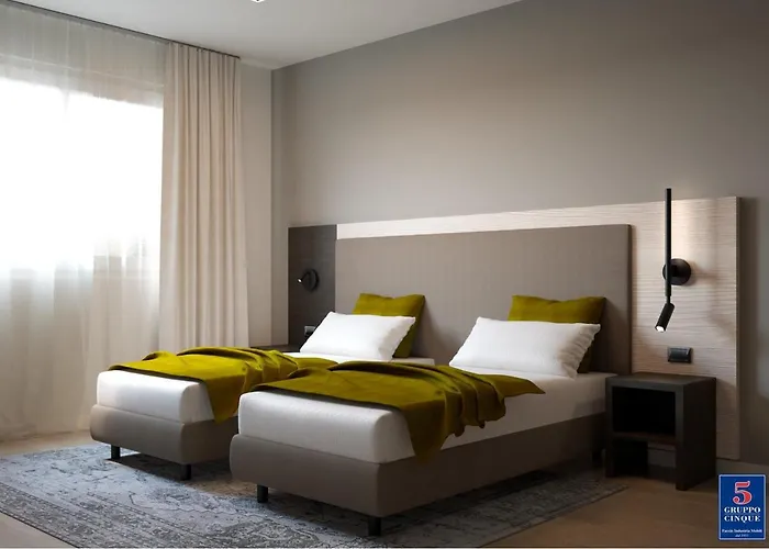 Threeland فندق Pétange