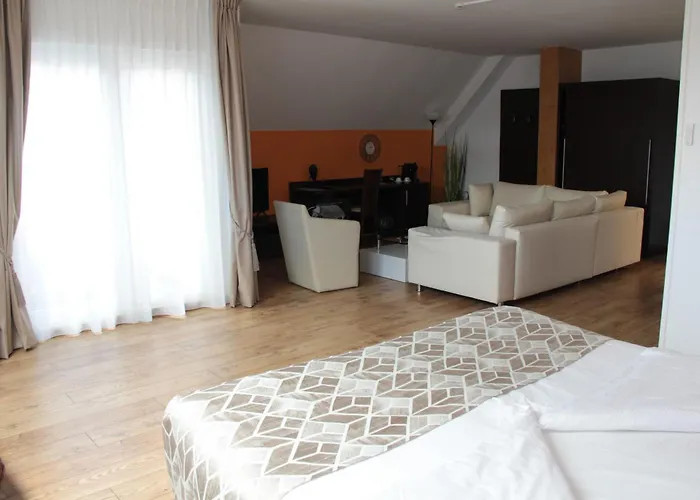 Threeland Hotell Pétange